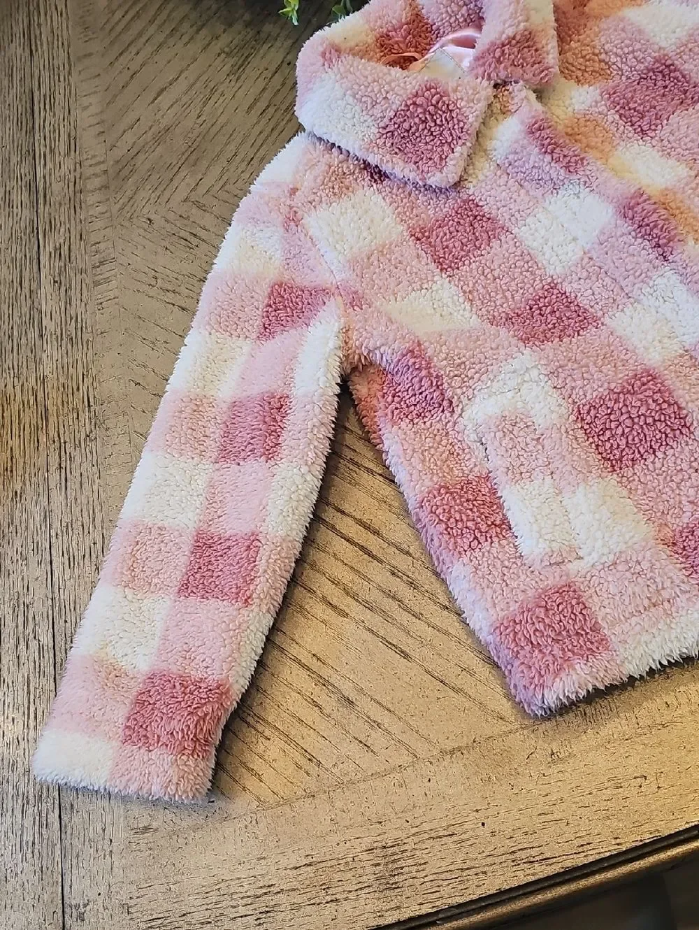 Urban Republic Pink & White Plush Check Puffer Jacket Size 5/6